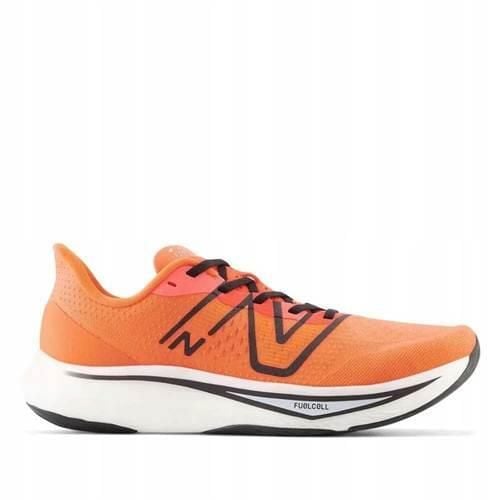 Buty do biegania męskie New Balance FuelCell Rebel V3. Brązowe obuwie do biegania damskie New Balance. Za 608.00 zł.