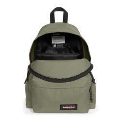 Plecak Eastpak Day Pak'R. Zielone plecaki damskie Eastpak, bez wzorów, z materiału, biznesowe. Za 243.50 zł.
