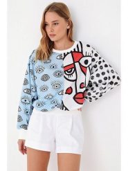 Trendyol Bluza w kolorze błękitno-biało-czerwonym rozmiar: M. Białe bluzy bez kaptura damskie Trendyol, m, z bawełny. Za 61.17 zł.