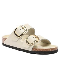 Klapki Birkenstock. Brązowe klapki damskie Birkenstock, bez wzorów, bez obcasa. Za 639.99 zł.