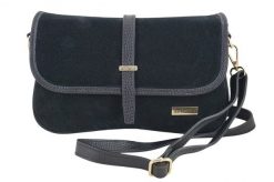 Zamszowa torebka damska Barberini's - Czarna. Czarne torebki klasyczne damskie Barberinis, bez wzorów, ze skóry, małe, zamszowe, bez dodatków. Za 242.99 zł.