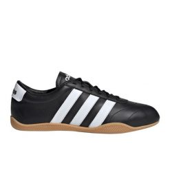 Buty adidas Grand Court Lo W JQ9684 czarne. Czarne buty sportowe na co dzień damskie bez wzorów, ze skóry. Za 398.42 zł.