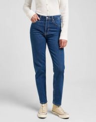 DAMSKIE SPODNIE LEE CAROL FRESH BERRY 112373934. Spodnie materiałowe damskie Lee, bez wzorów, z jeansu. Za 219.99 zł.