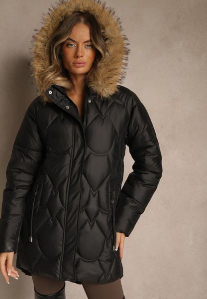 Czarna Kurtka z Pikowanymi Przeszyciami i Kapturem z Futerkiem Olarissa. Czarne kurtki damskie Renee, l, bez wzorów, z jeansu. Za 159.99 zł.