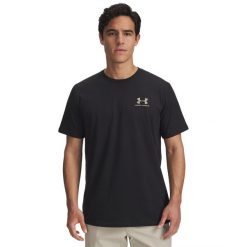 Koszulka Under Armour Left Chest Logo. Czarne t-shirty sportowe męskie Under Armour, s, z bawełny, bez ramiączek, na fitness i siłownię. Za 172.00 zł.