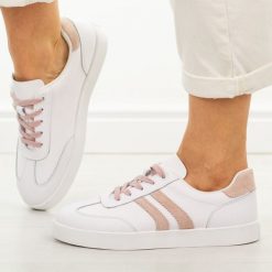 Białe skórzane półbuty damskie Vinceza 41505. Białe półbuty damskie VINCEZA, bez wzorów, z dresówki, casualowe, z okrągłym noskiem, bez obcasa, na płaskiej podeszwie. Za 219.00 zł.