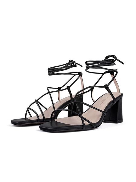 Loft37 Skórzane sandały w kolorze czarnym na obcasie rozmiar: 39. Czarne sandały damskie loft37, bez wzorów, bez obcasa, na koturnie. Za 296.56 zł.