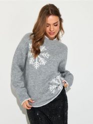 Sweter ze śnieżynkami - szary. Szare swetry klasyczne damskie Sinsay, l, bez kołnierzyka. W wyprzedaży za 42.99 zł.