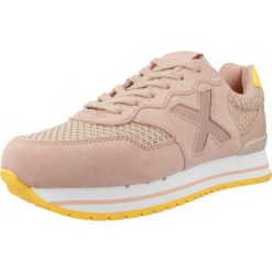 Buty MUNICH DASH SKY Rose. Czerwone obuwie treningowe damskie munich, na fitness i siłownię. Za 258.99 zł.