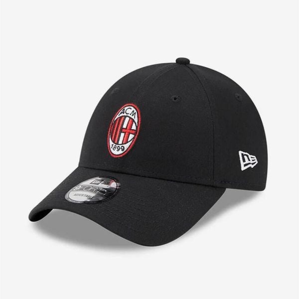 Czapka z daszkiem New Era AC Milan Core 940 - 60363649. Czarne czapki męskie New Era, bez wzorów, sportowe. Za 150.91 zł.