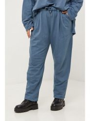 Curvy Lady Spodnie w kolorze niebieskim rozmiar: 40/42. Niebieskie spodnie materiałowe damskie Curvy Lady, bez wzorów, z materiału, klasyczne, z standardowym stanem. Za 108.99 zł.