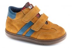 Tenisówki Pablosky Model 047298p Kolor żółty. Brązowe trampki i tenisówki męskie Pablosky, bez wzorów, z materiału, przed kostkę, bez zapięcia. Za 312.30 zł.