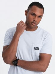 Casualowy t-shirt męski z naszywką na kieszeni – błękitny V9 OM-TSCT-0109 - XXL. Niebieskie t-shirty męskie Ombre Clothing, l, z aplikacjami, z bawełny, bez kołnierzyka. Za 77.99 zł.