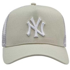 Męska Czapka Z Daszkiem 9Forty New York Yankees Trucker Cap. Brązowe czapki męskie New Era, bez wzorów, sportowe. Za 197.99 zł.