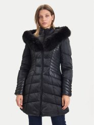 Guess Kurtka zimowa New Oxana W4BL61 WGLZ0 Czarny Regular Fit. Czarne kurtki damskie Guess, na zimę, xs, z aplikacjami, z syntetyku, bez kaptura. Za 809.99 zł.