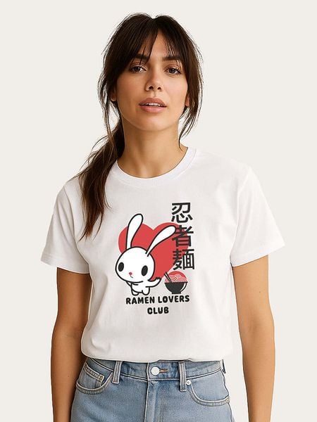 WOOOP Koszulka "Torc Ramen Lovers Club Bunny" w kolorze białym rozmiar: M. Białe bluzki damskie Wooop, m, bez wzorów, z bawełny, bez kołnierzyka, bez ramiączek. Za 93.07 zł.