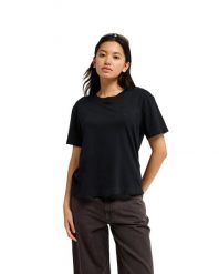 Koszulka z krótkim rękawem dla Kobiety ESSENTIAL Czarny. Czarne t-shirty damskie Quiksilver, m, bez wzorów, z bawełny, bez kołnierzyka. Za 129.99 zł.