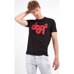 T-shirt DSQUARED2. T-shirty męskie Dsquared2, m, bez wzorów, bez kołnierzyka. W wyprzedaży za 755.30 zł.