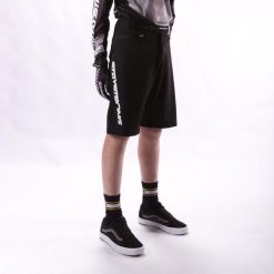 Szorty Stay Strong V2 race. Białe szorty damskie STAY STRONG, bez wzorów, eleganckie. W wyprzedaży za 269.15 zł.