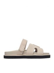 GINO ROSSI Klapki C-CLB-P1927A Kremowy. Białe klapki damskie Gino Rossi, bez wzorów, ze skóry, bez obcasa. Za 179.99 zł.