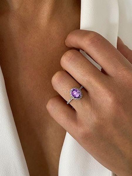 Les Petites Précieuses Srebrny pierścionek z kamieniami szlachetnymi rozmiar: 58. Różowe pierścionki damskie Les Petites Précieuses, z ametystem, srebrne. Za 174.95 zł.