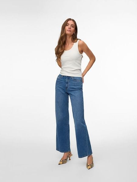 Vero Moda Top w kolorze białym rozmiar: S. Białe topy damskie Vero Moda, s, bez wzorów, bez kołnierzyka. Za 57.60 zł.