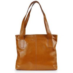 Torebka skórzana damska DAN-A T222 camel. Brązowe torebki klasyczne damskie DAN-A, bez wzorów, ze skóry, bez dodatków. Za 399.99 zł.