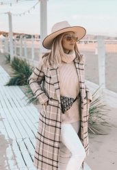 Beżowy Golf Oversize Malia. Brązowe golfy damskie Renee, bez wzorów, z dzianiny, bez ramiączek. Za 129.99 zł.