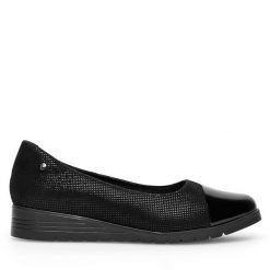 Baleriny Go Soft. Czarne baleriny damskie GO SOFT, bez wzorów, bez obcasa. Za 179.99 zł.