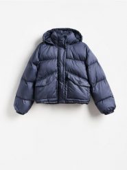 Krótka kurtka z puchem - granatowy. Niebieskie kurtki damskie Reserved, l, bez wzorów, z puchu, bez kaptura. Za 279.99 zł.