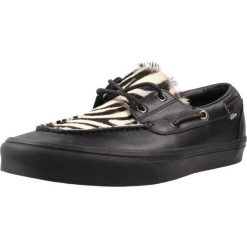Buty VANS VN000Z96BLA1 EYELET BOAT SHOE Nadruk zwierzęcy. Buty fitness męskie Vans, ze skóry, bez zapięcia, na fitness i siłownię. Za 416.99 zł.