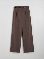 Spodnie wide leg z domieszką wiskozy i paskiem - wielobarwny. Spodnie materiałowe damskie Sinsay, bez wzorów, z wiskozy. Za 59.99 zł.