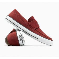 Buty sportowe Converse Chuck Taylor All Star Loafer. Czerwone buty sportowe na co dzień damskie Converse, bez wzorów, z zamszu. Za 490.00 zł.