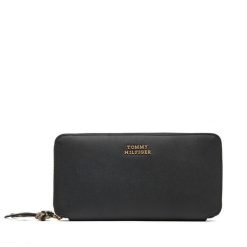 Portfel Tommy Hilfiger. Czarne portfele damskie Tommy Hilfiger, bez wzorów. Za 329.99 zł.