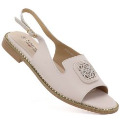 Skórzane sandały damskie płaskie nude S.Barski 61-6018. Sandały damskie S.BARSKI, bez wzorów, ze skóry, bez obcasa, na płaskiej podeszwie. Za 179.99 zł.