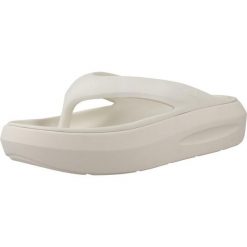 Sandały PUMA YELLOW FLATTER FLIP Biały. Białe sandały damskie Puma, bez wzorów, z gumy, bez obcasa. Za 177.99 zł.