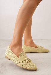 Żółte Mokasyny z Imitacji Zamszu z Ozdobną Perforacją i Frędzlami Yenone. Żółte mokasyny damskie Born2be, z jeansu. Za 89.99 zł.