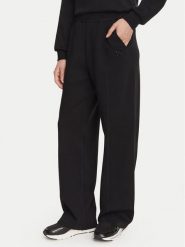 Liu Jo Sport Spodnie dresowe TF6213 J3958 Czarny Regular Fit. Czarne spodnie dresowe damskie Liu Jo Sport, s, bez wzorów, z dresówki. Za 519.99 zł.