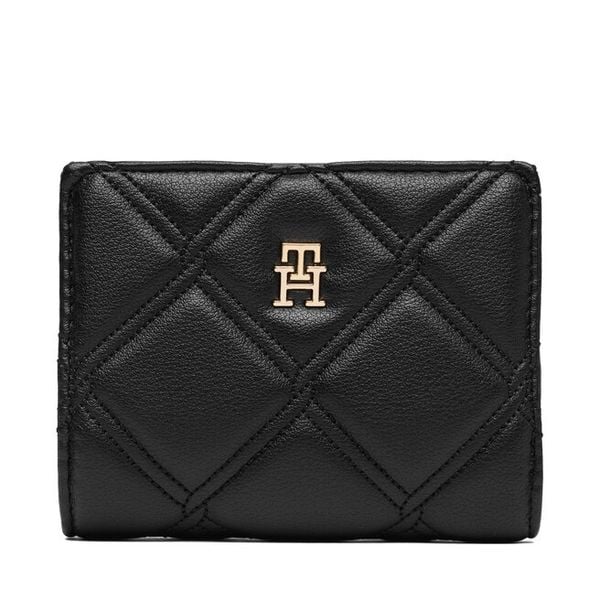 Portfel Tommy Hilfiger. Czarne portfele damskie Tommy Hilfiger, bez wzorów. Za 269.99 zł.