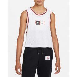 Damski crop top Air Jordan, biały. Białe topy damskie Nike, bez wzorów, bez kołnierzyka. Za 157.99 zł.