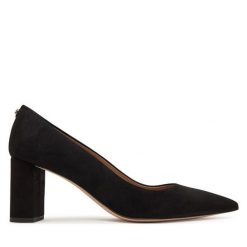 Czółenka BOSS. Czarne czółenka damskie Boss, bez wzorów, bez obcasa. Za 835.99 zł.