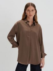 Someday Bluzka w kolorze brązowym rozmiar: 38. Brązowe bluzki damskie Someday, bez wzorów, bez kołnierzyka, bez ramiączek. Za 161.34 zł.