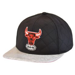 Czapka z daszkiem Mitchell & Ness NBA Diamond Base HWC Chicago -CBUYYPPPBLCK. Czarne czapki męskie Mitchell & Ness, bez wzorów, sportowe. Za 89.00 zł.