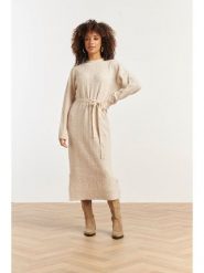 Smashed Lemon Sukienka dzianinowa w kolorze beżowym rozmiar: S. Brązowe sukienki damskie Smashed Lemon, na co dzień, s, bez wzorów, z dzianiny, bez kołnierzyka, bez ramiączek, midi, proste. Za 172.08 zł.