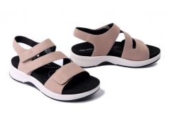 JOSEF SEIBEL 97303 380 024 Estelle 03 blush, sandały damskie. Brązowe sandały damskie Josef Seibel, bez wzorów, ze skóry, bez obcasa. Za 300.93 zł.
