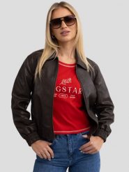 Koszulka damska z nadrukiem na piersi czerwona Pelina 704. Czerwone t-shirty damskie Big Star, l, bez wzorów, z dzianiny, bez kołnierzyka. W wyprzedaży za 29.99 zł.