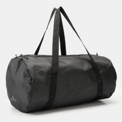 Torba fitness Domyos 30 l składana. Czarne torebki klasyczne damskie DOMYOS, bez wzorów, z materiału, bez dodatków. Za 25.99 zł.