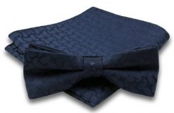 Granatowa Mucha w Delikatny Wzór Paisley + Taka Sama Poszetka, Męska. Niebieskie krawaty i muchy męskie Alties, bez wzorów, eleganckie. Za 54.00 zł.