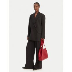 Torebka Coccinelle. Czerwone torebki klasyczne damskie Coccinelle, bez wzorów, bez dodatków. Za 1,299.99 zł.