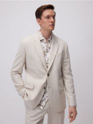 Marynarka slim fit z domieszką lnu - beżowy. Brązowe marynarki męskie Reserved, bez wzorów, z tkaniny. W wyprzedaży za 279.99 zł.